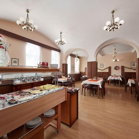 Hotel Roosevelt Litoměřice Buitenkant foto