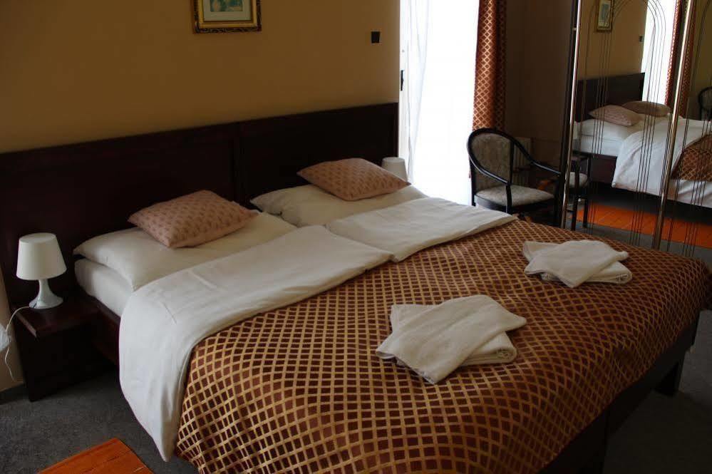 Hotel Roosevelt Litoměřice Buitenkant foto