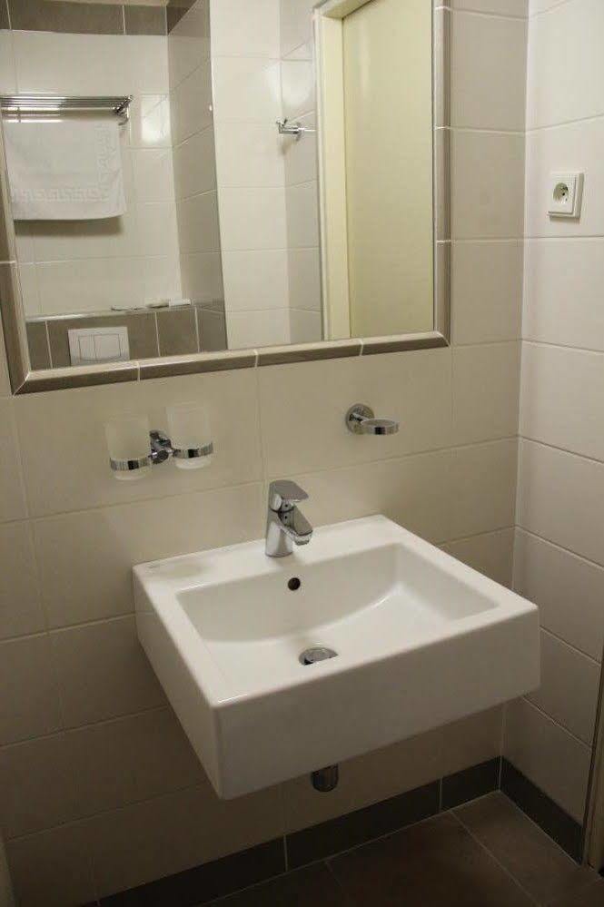 Hotel Roosevelt Litoměřice Buitenkant foto