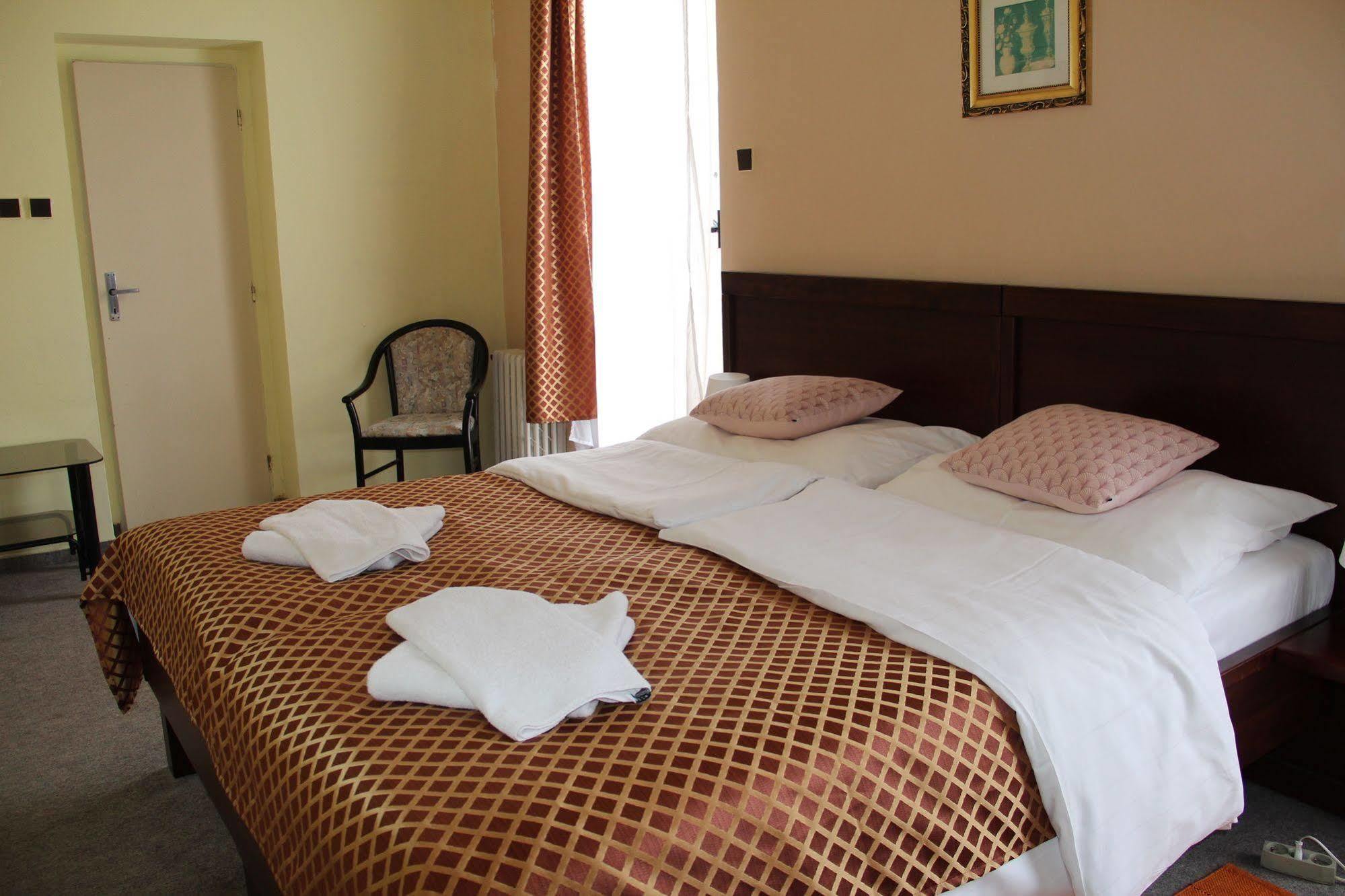 Hotel Roosevelt Litoměřice Buitenkant foto